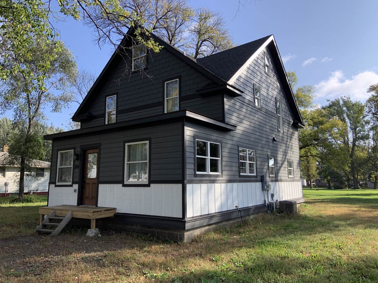 204 Hill Street - Photo 1
