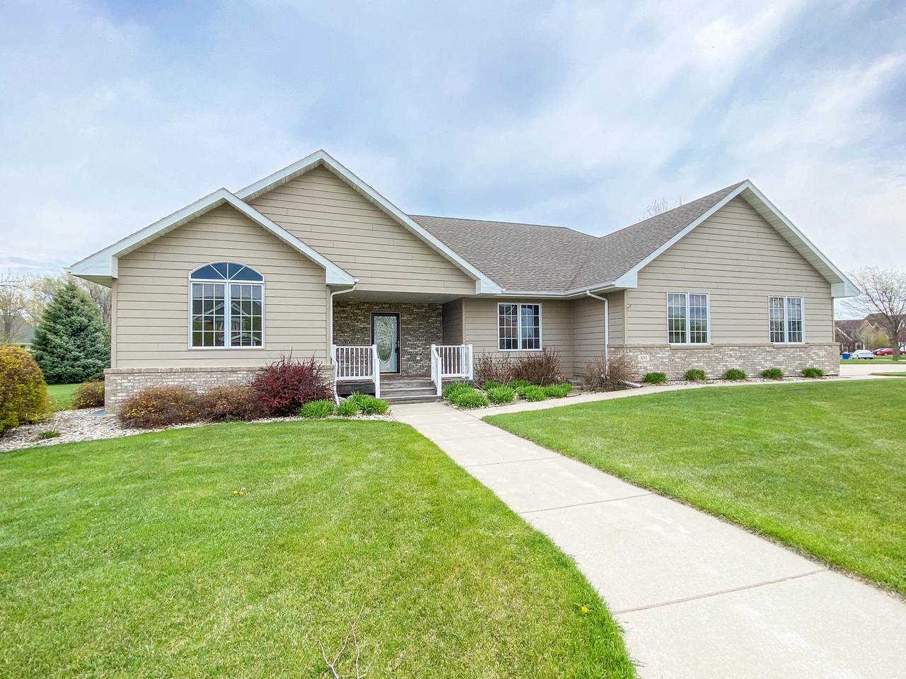 851 Regency Court - Photo 1