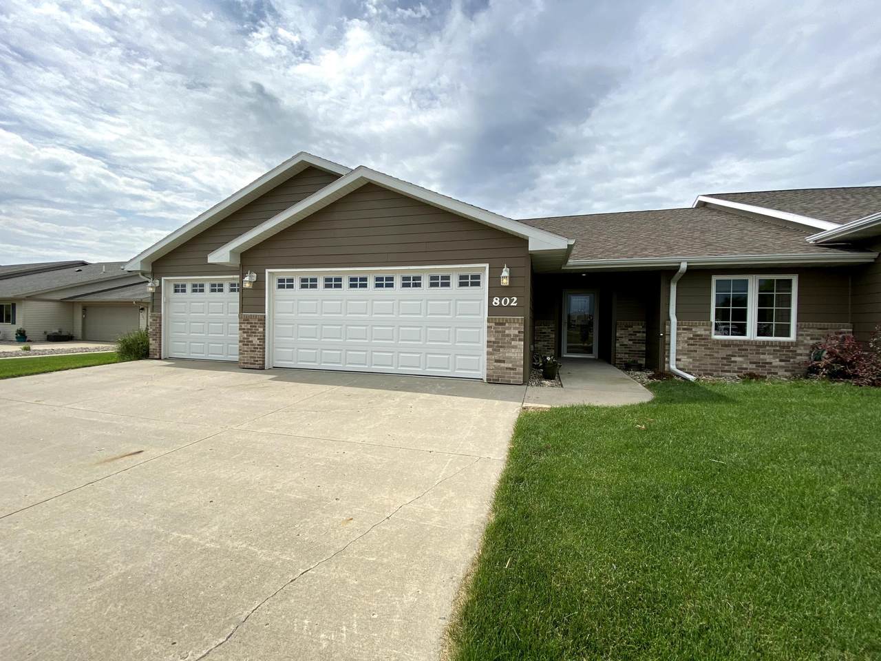 802 19th Street - Photo 1
