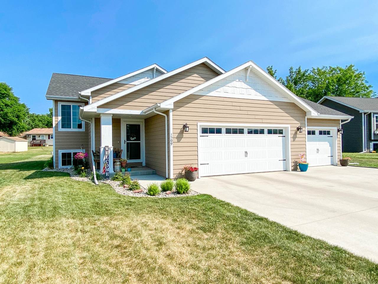 1509 Breckenridge Lane - Photo 1