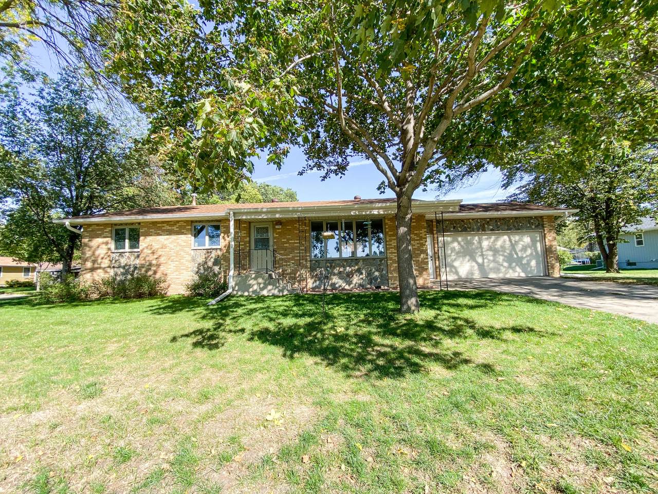 1105 5th Street - Photo 1
