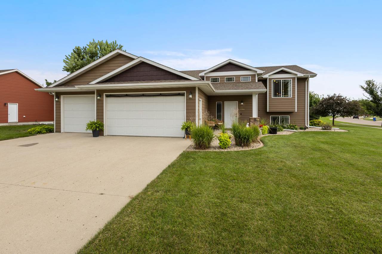 2006 Moriarty Drive - Photo 1