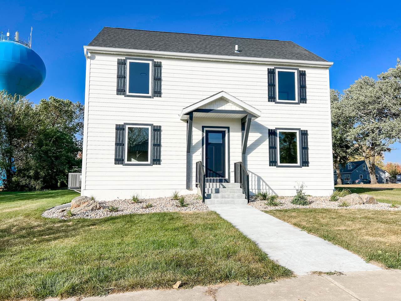 1125 3rd Street - Photo 1