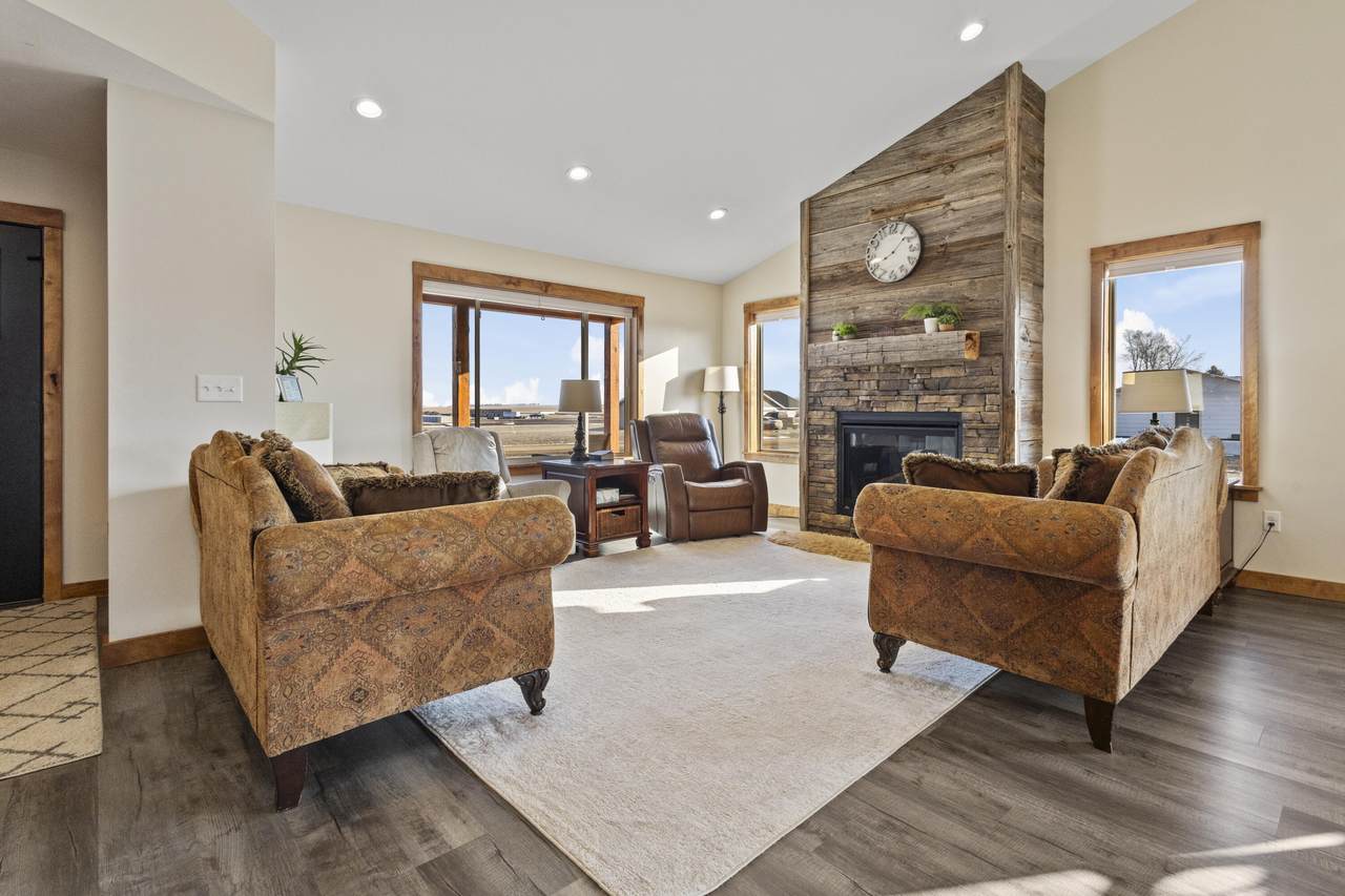 304 Hansen Avenue, Hayti, SD 57241 (MLS 2470) Best Choice Real Estate