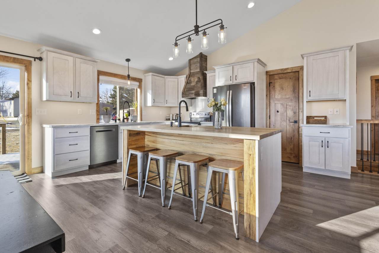 304 Hansen Avenue, Hayti, SD 57241 (MLS 2470) Best Choice Real Estate