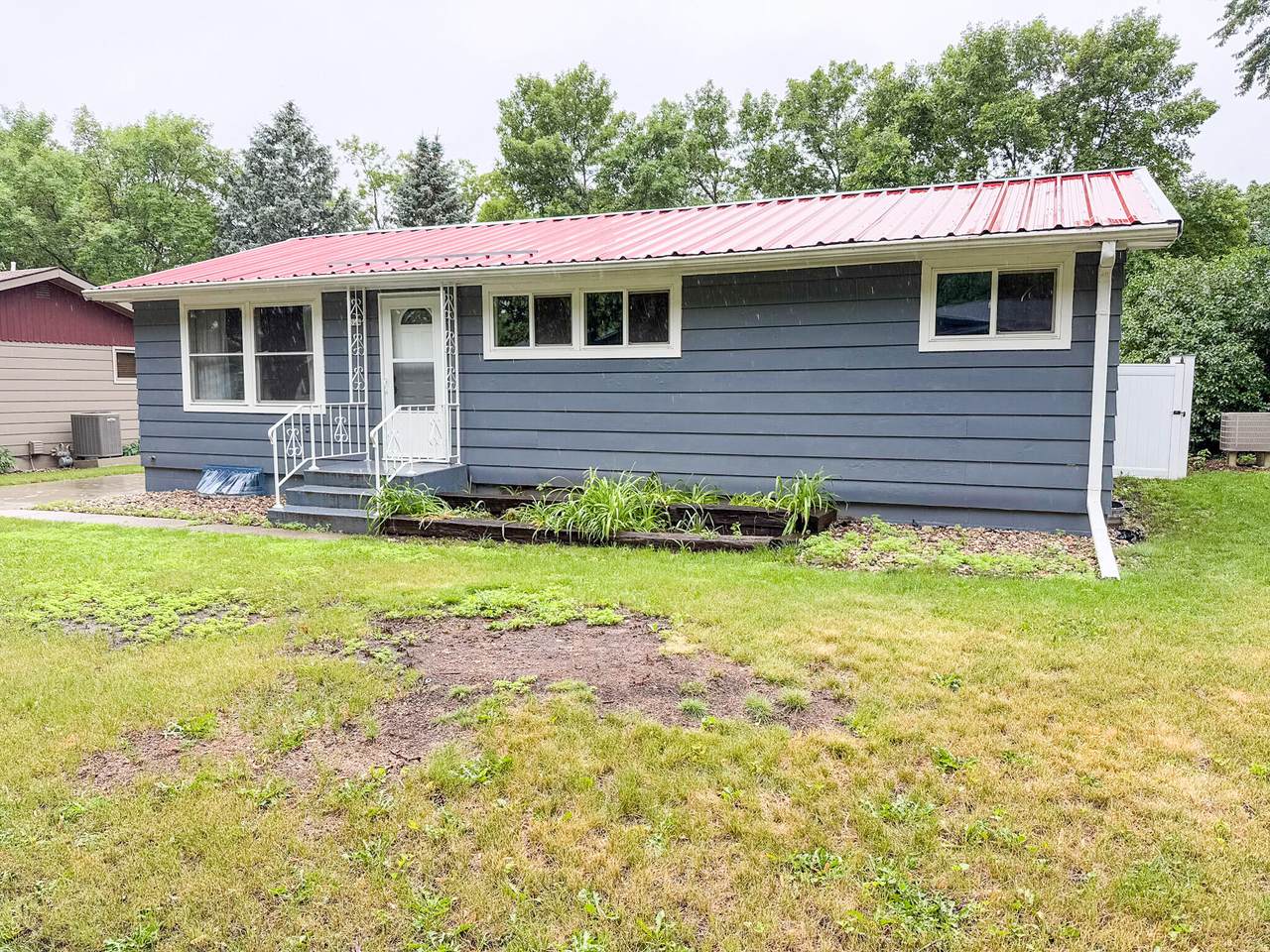 324 Birch Avenue - Photo 1