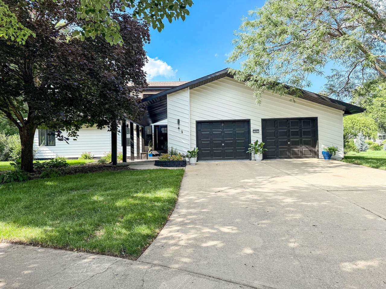 1507 Sequoia Court - Photo 1