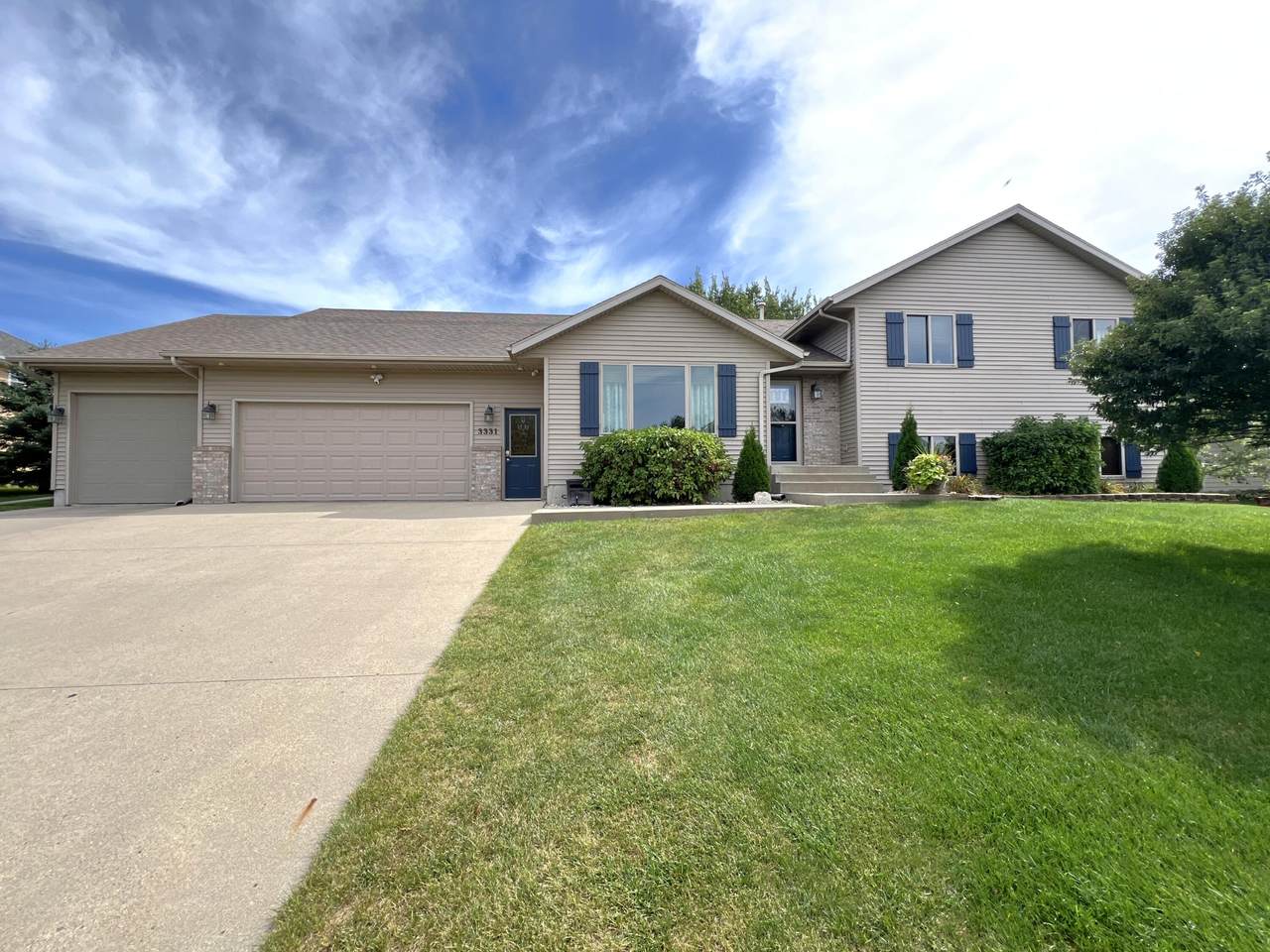 3331 Aspen Avenue - Photo 1