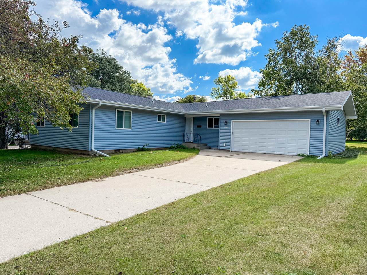 2020 Iowa Street - Photo 1