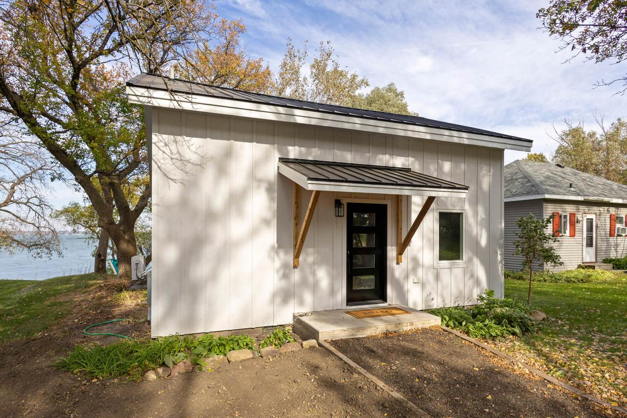 176 Lake Drive - Photo 1