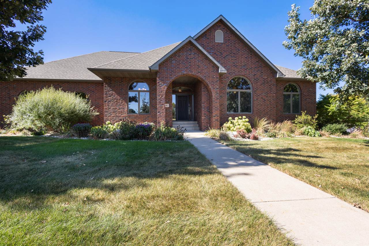 846 Regency Court - Photo 1