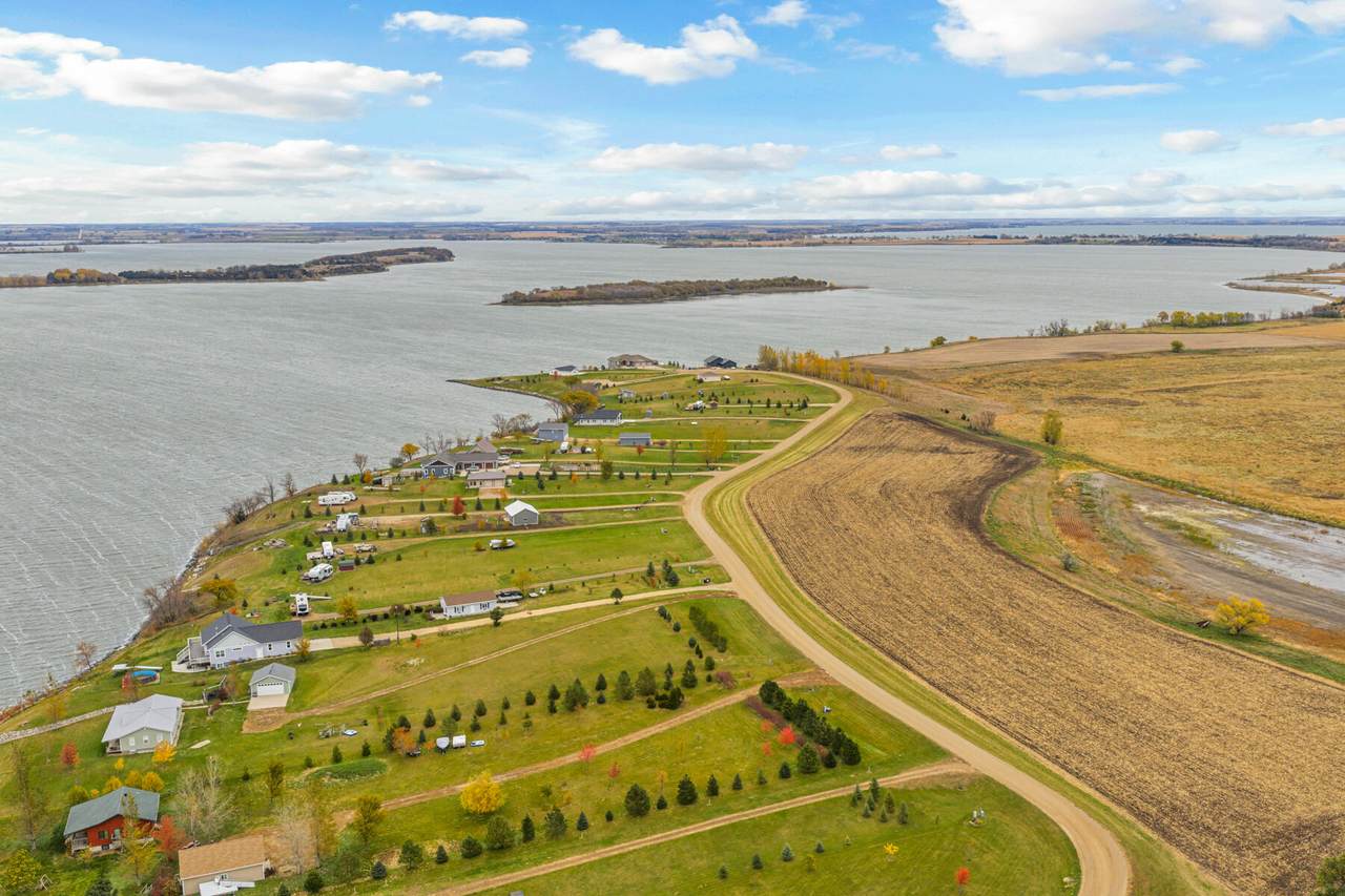  Hoffman Ave - Photo 1