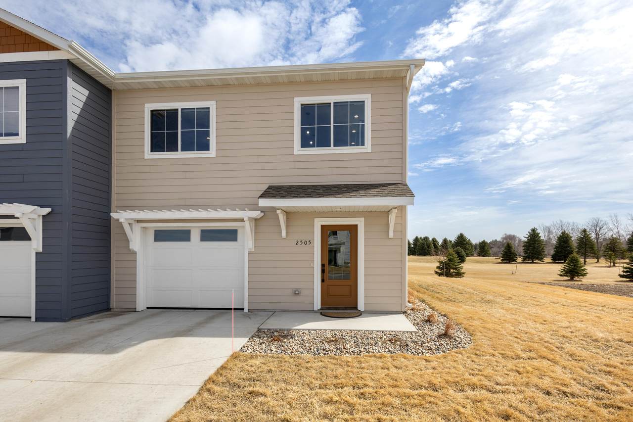 2505 Oak Branch Avenue - Photo 1