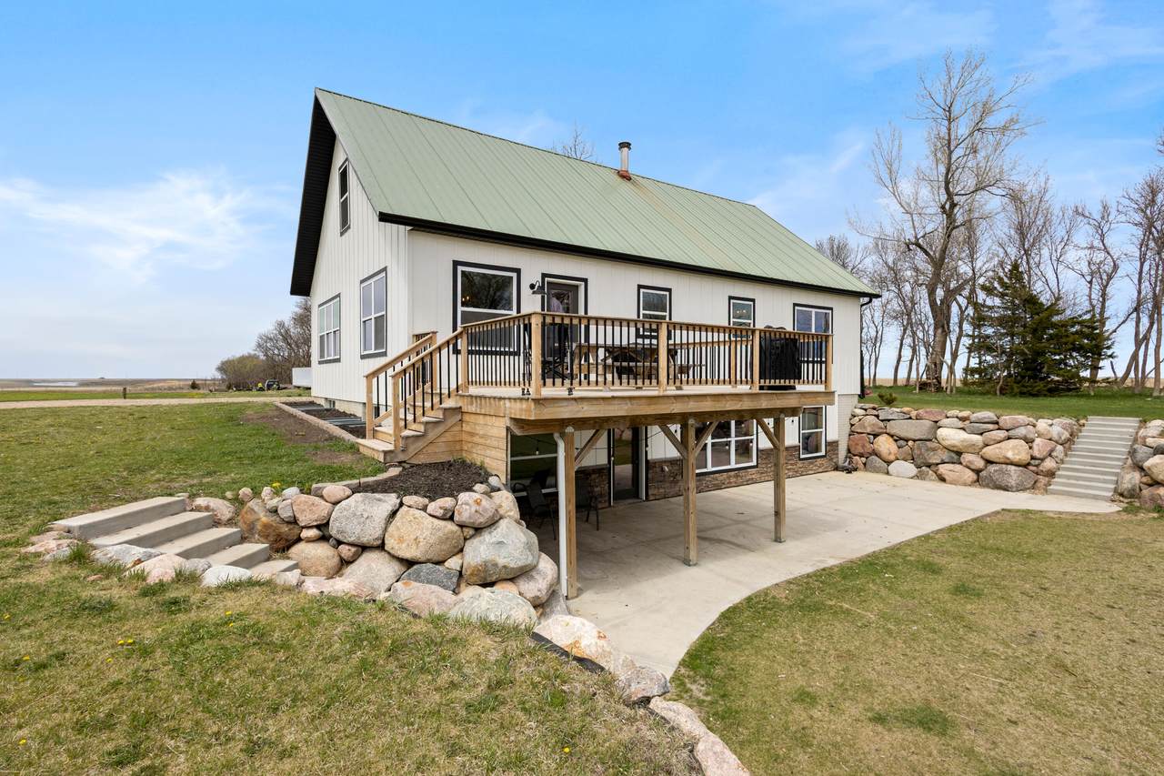 43882 186th Street - Photo 1