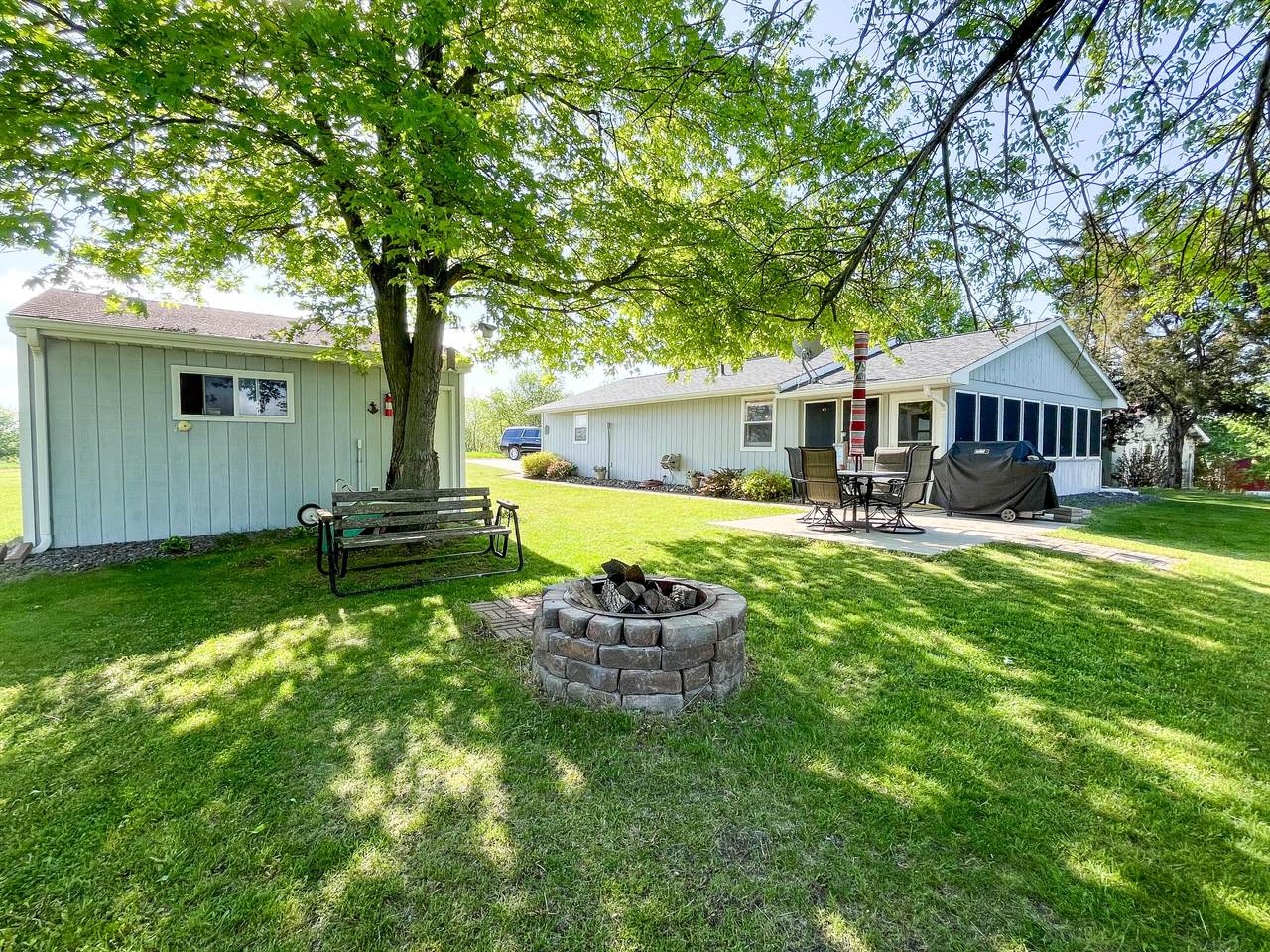 192 Lake Drive - Photo 1