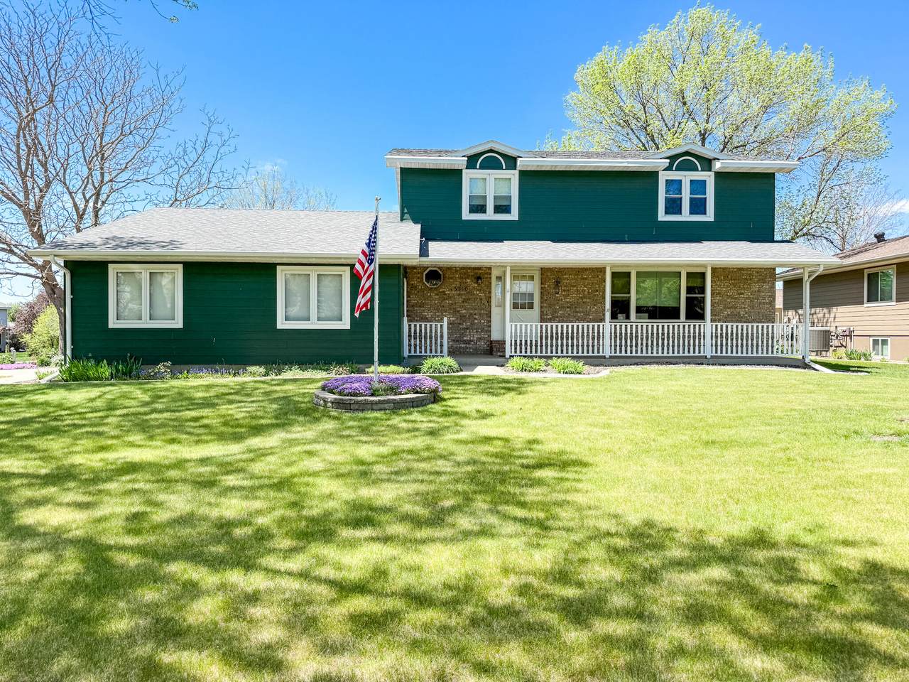 3310 Pine Avenue - Photo 1