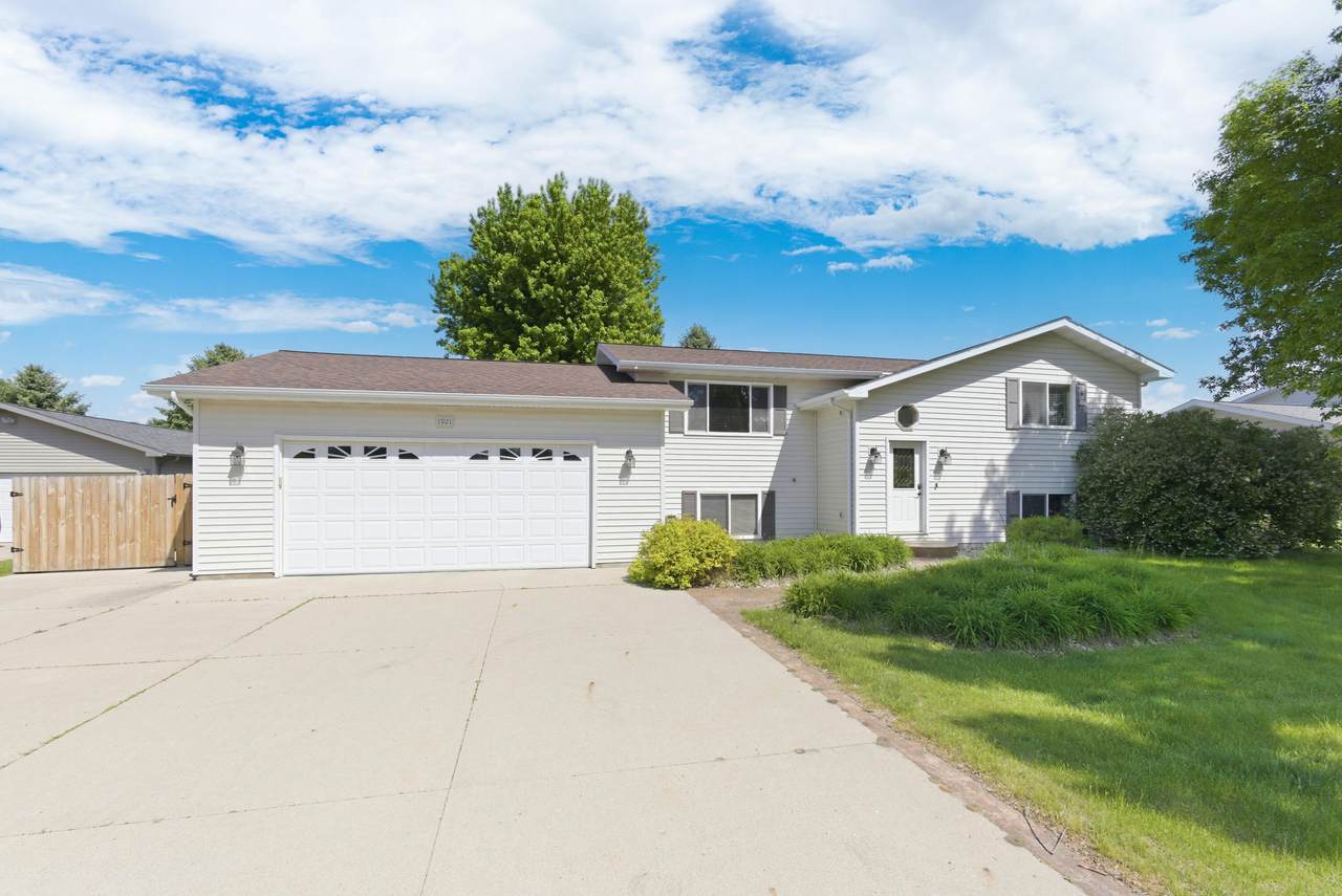 1921 17th Avenue - Photo 1