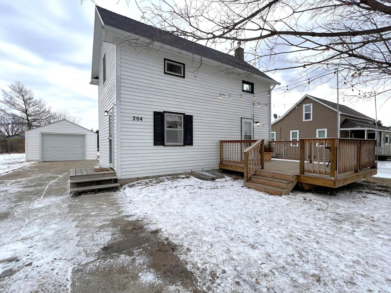 204 Madison Avenue - Photo 1