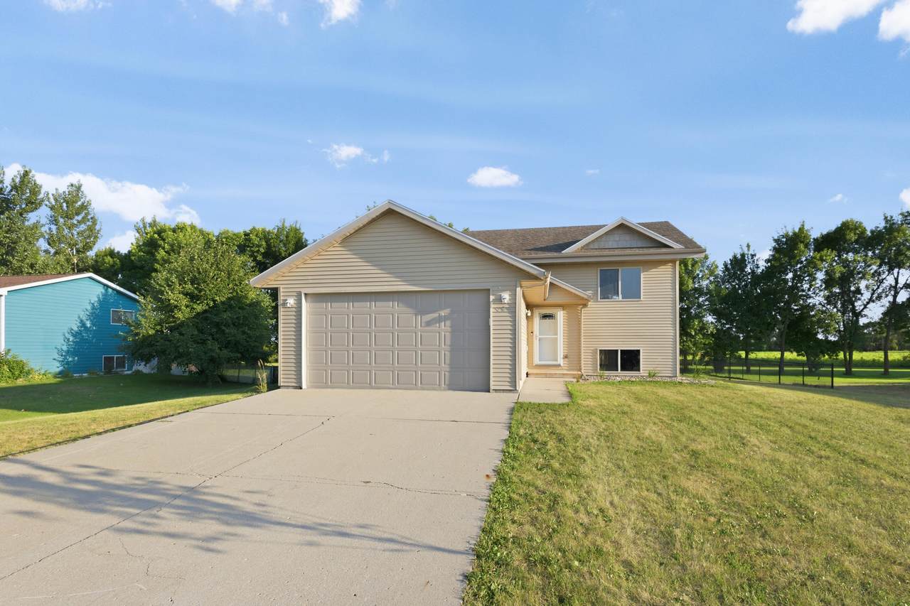 120 Twin Oaks Lane - Photo 1