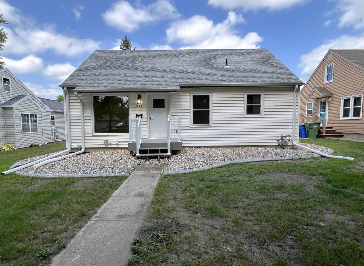 1409 3rd Street - Photo 1