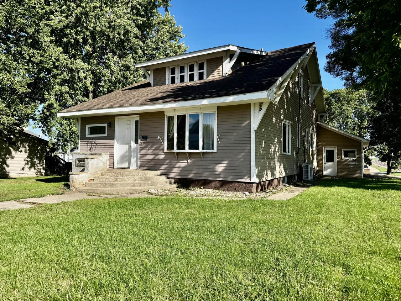 225 Main Street - Photo 1
