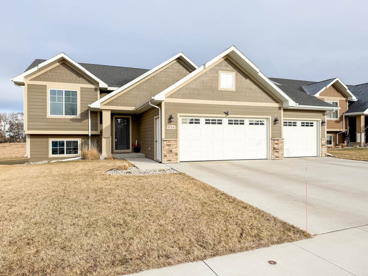 914 Steamboat Trail - Photo 1