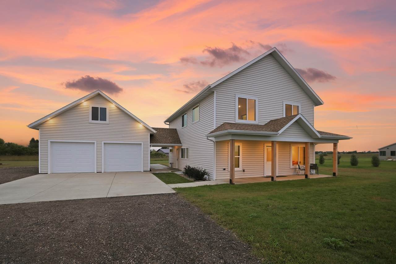 464 Meadow Drive - Photo 1