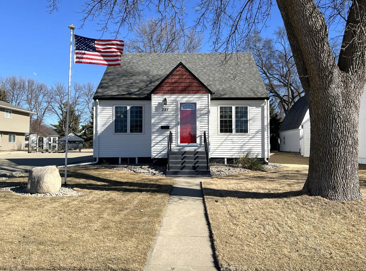 321 Main Avenue - Photo 1