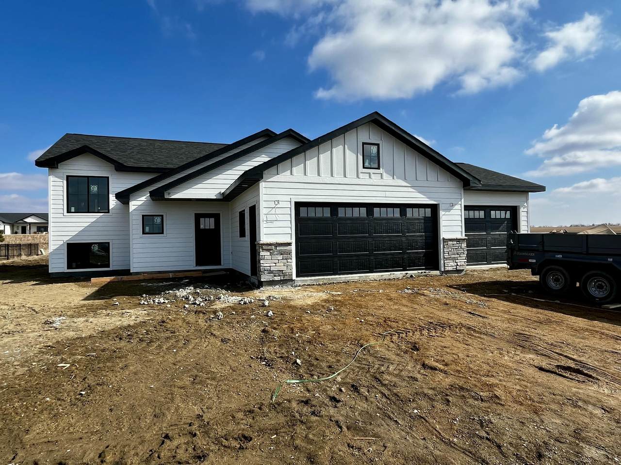 1215 Eagle Avenue - Photo 1