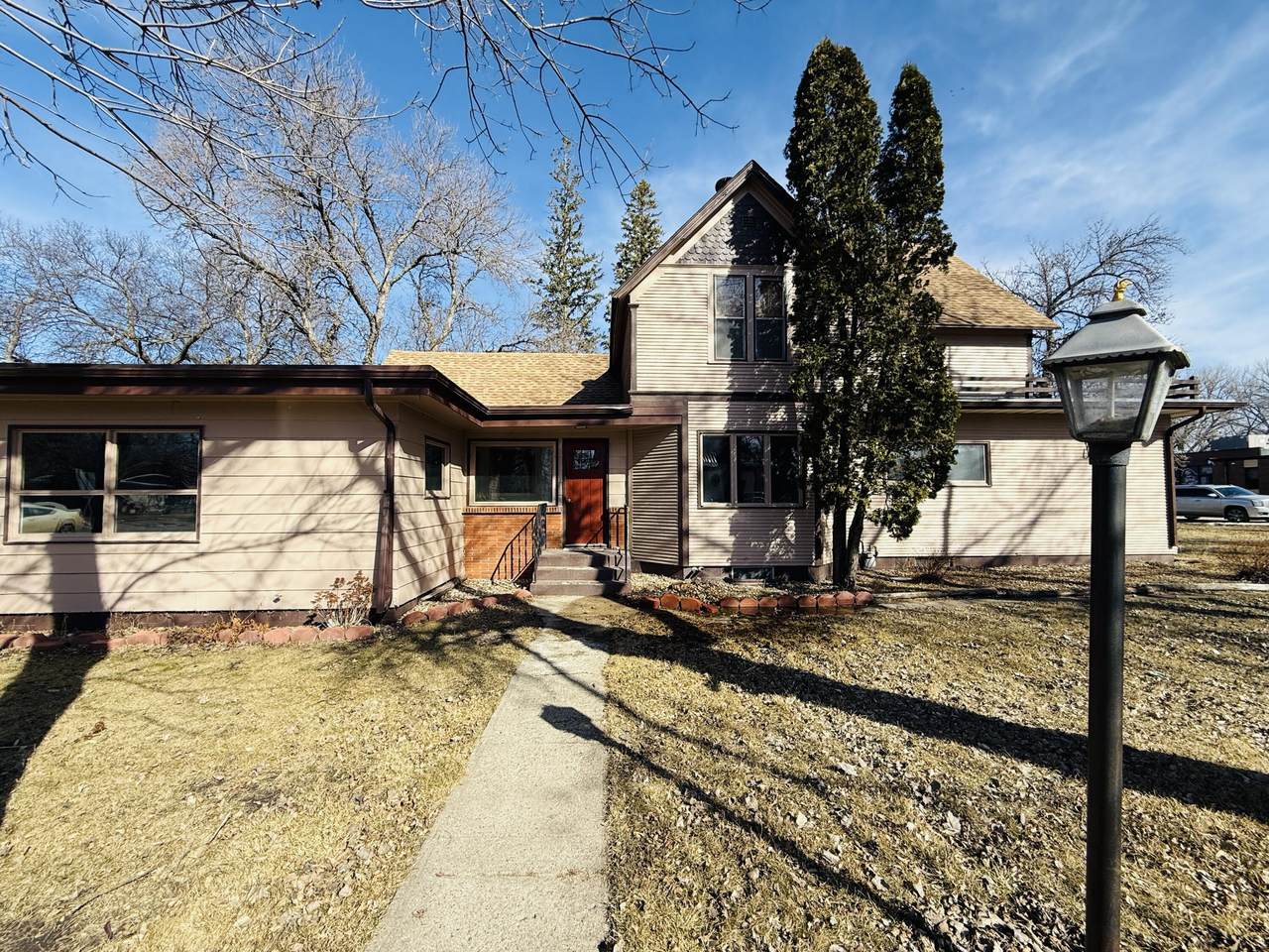 401 Garfield Street - Photo 1