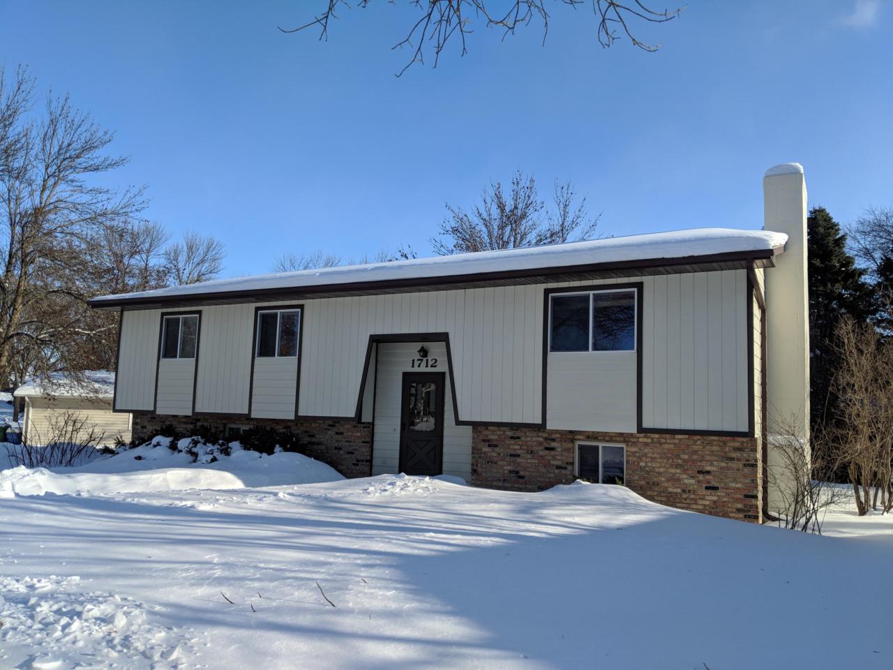 1712 Victory Street - Photo 1