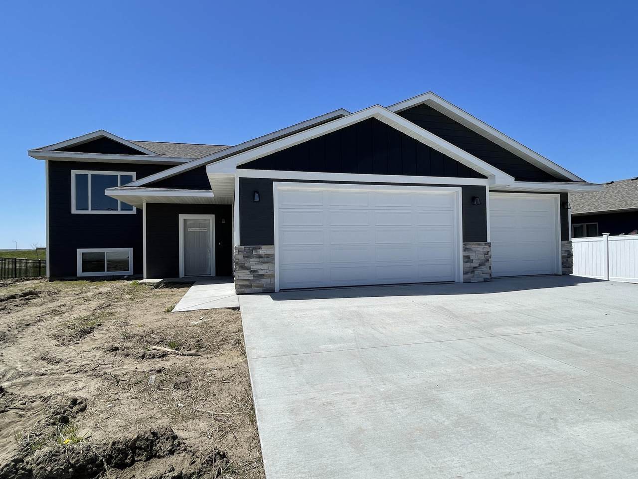 1126 Arapahoe Lane - Photo 1