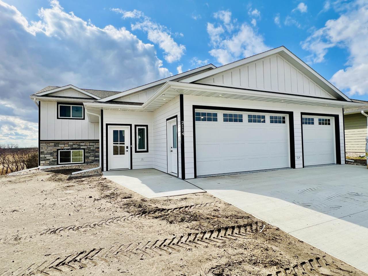 2114 Rapid Valley Avenue - Photo 1