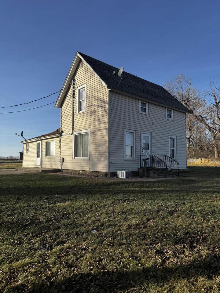 20875 463rd Avenue - Photo 1