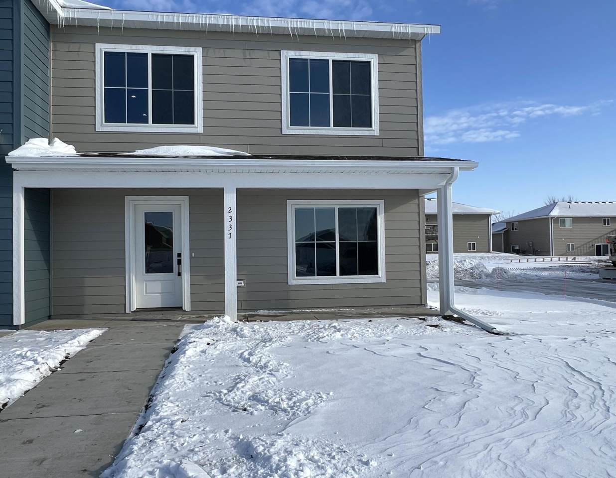 2337 Oak Branch Avenue - Photo 1