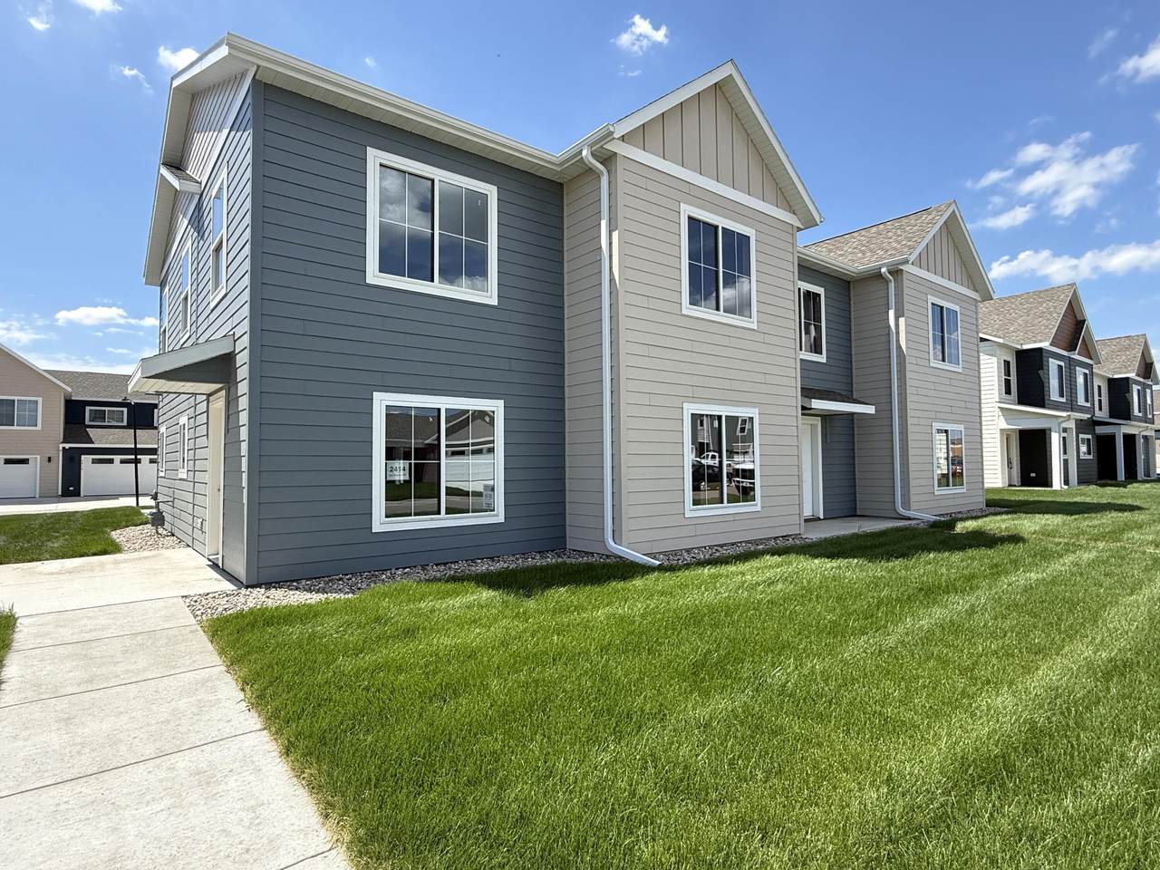 2414 Oak Branch Avenue - Photo 1