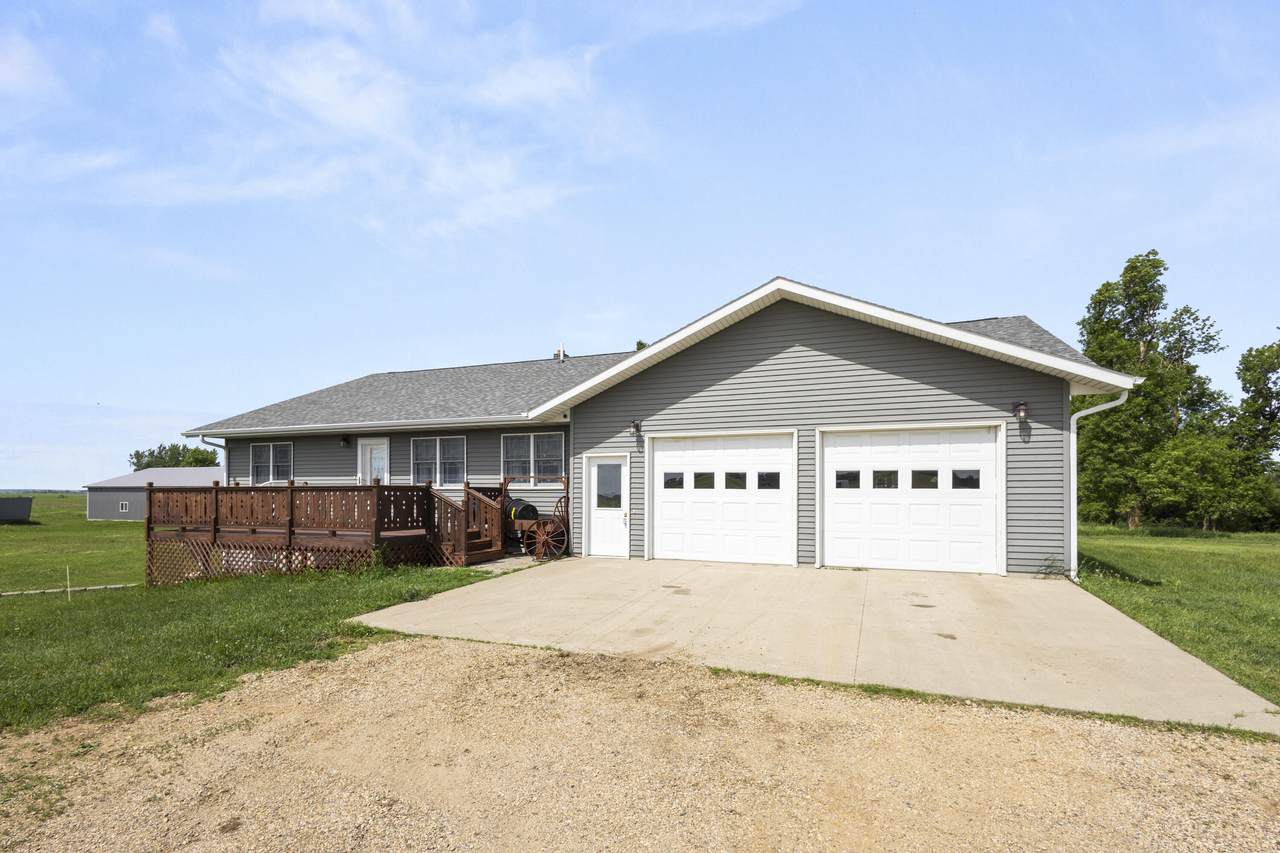 48513 188th Street - Photo 1