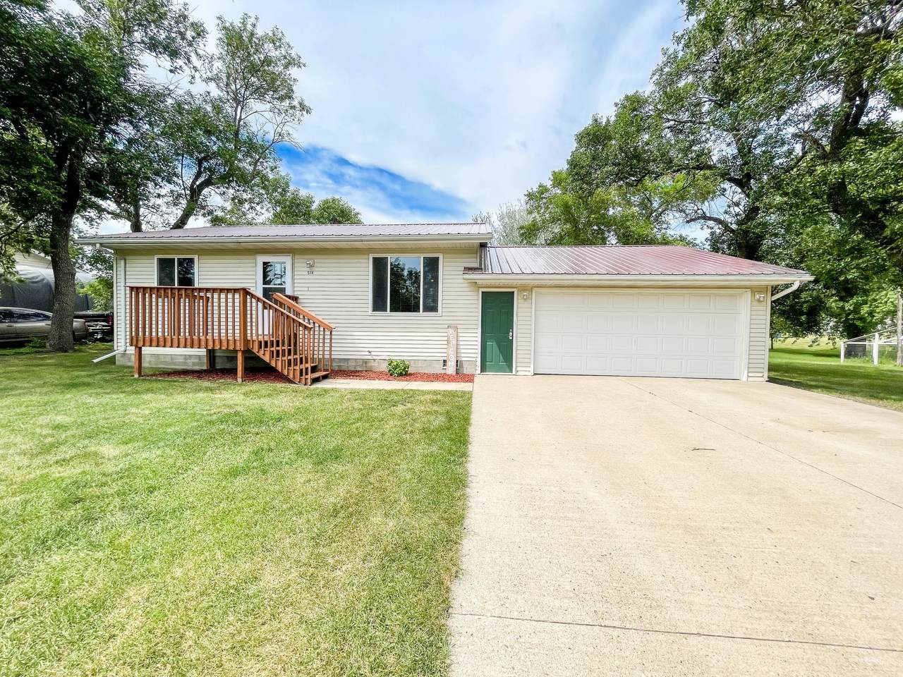 514 4th Street - Photo 1