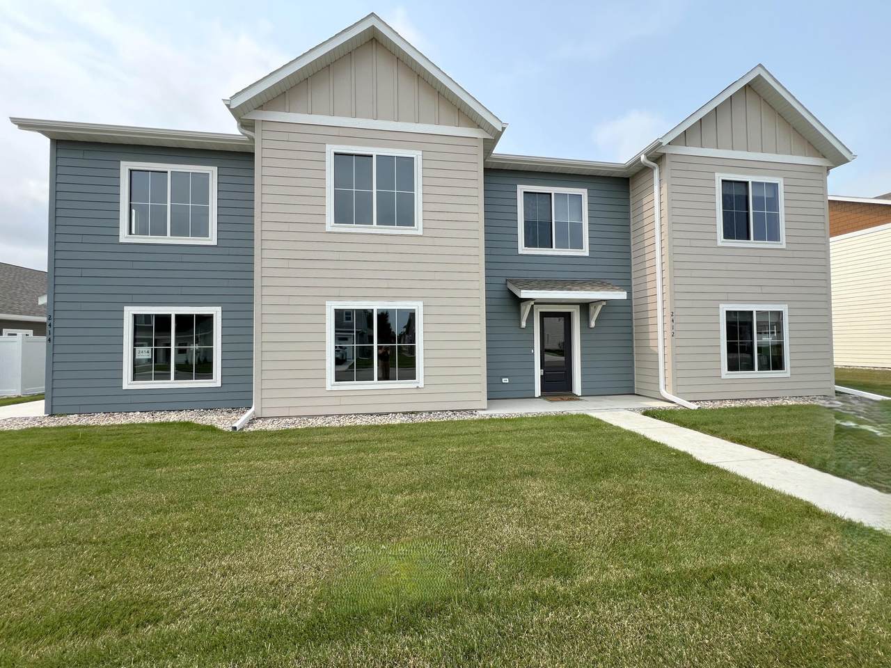 2412 Oak Branch Avenue - Photo 1