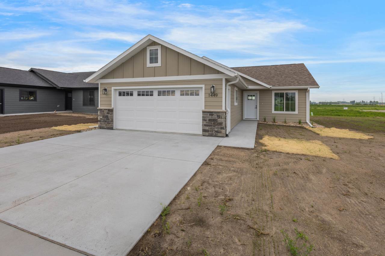 1449 Steamboat Trail - Photo 1