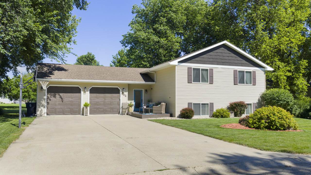 502 Lincoln Lane - Photo 1