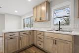 323 Dakota Avenue - Photo 10