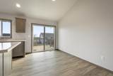 937 Carter Street - Photo 9