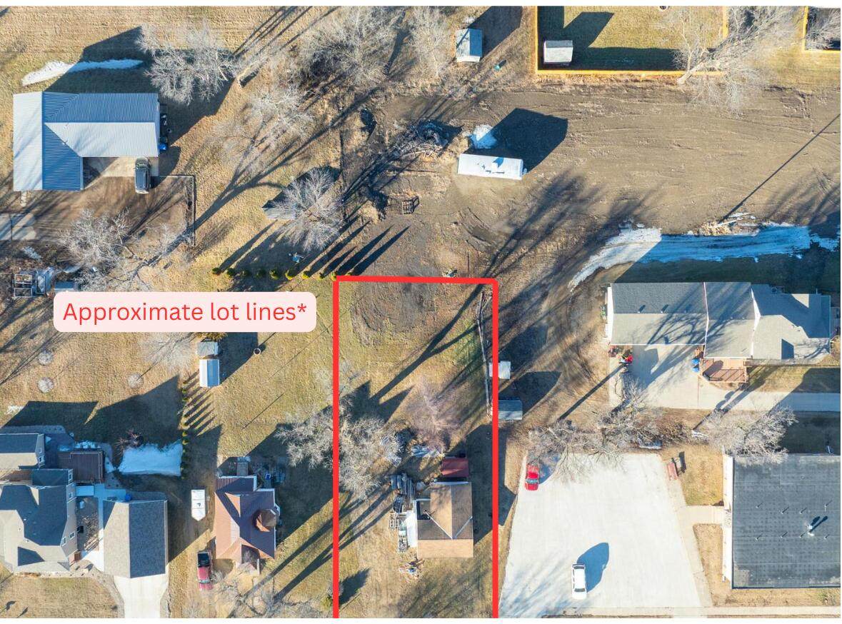 404 S 5th St - Photo 1