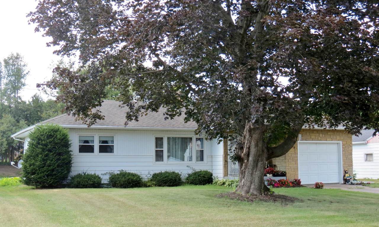 310 Jones Avenue - Photo 1