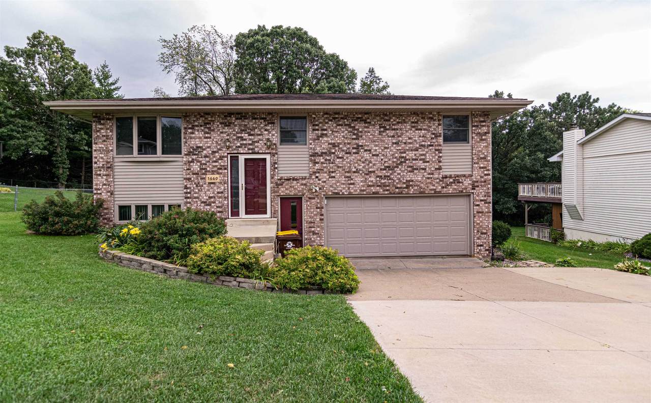 5660 Sun Valley Drive - Photo 1
