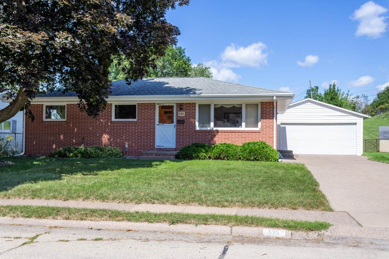 525 Maplewood Court - Photo 1
