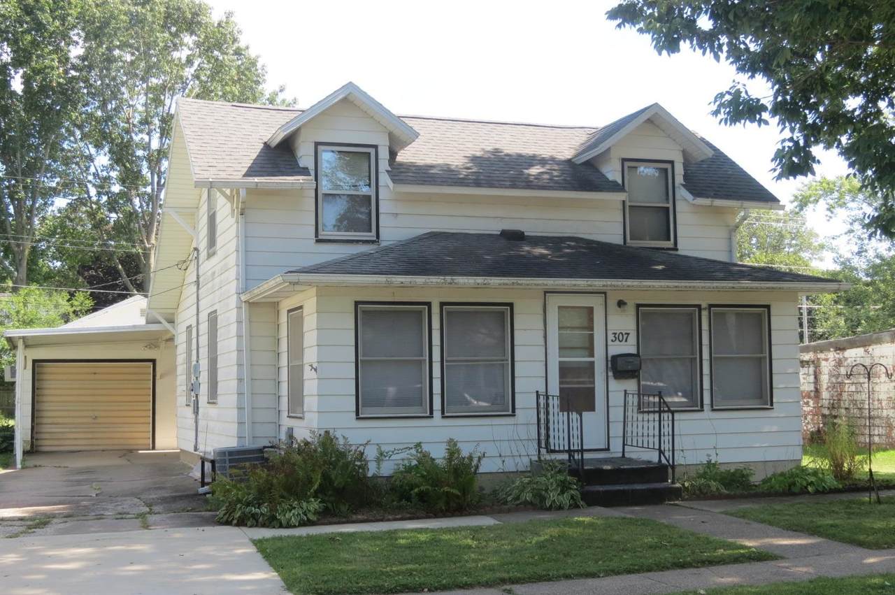307 Vermont Street - Photo 1