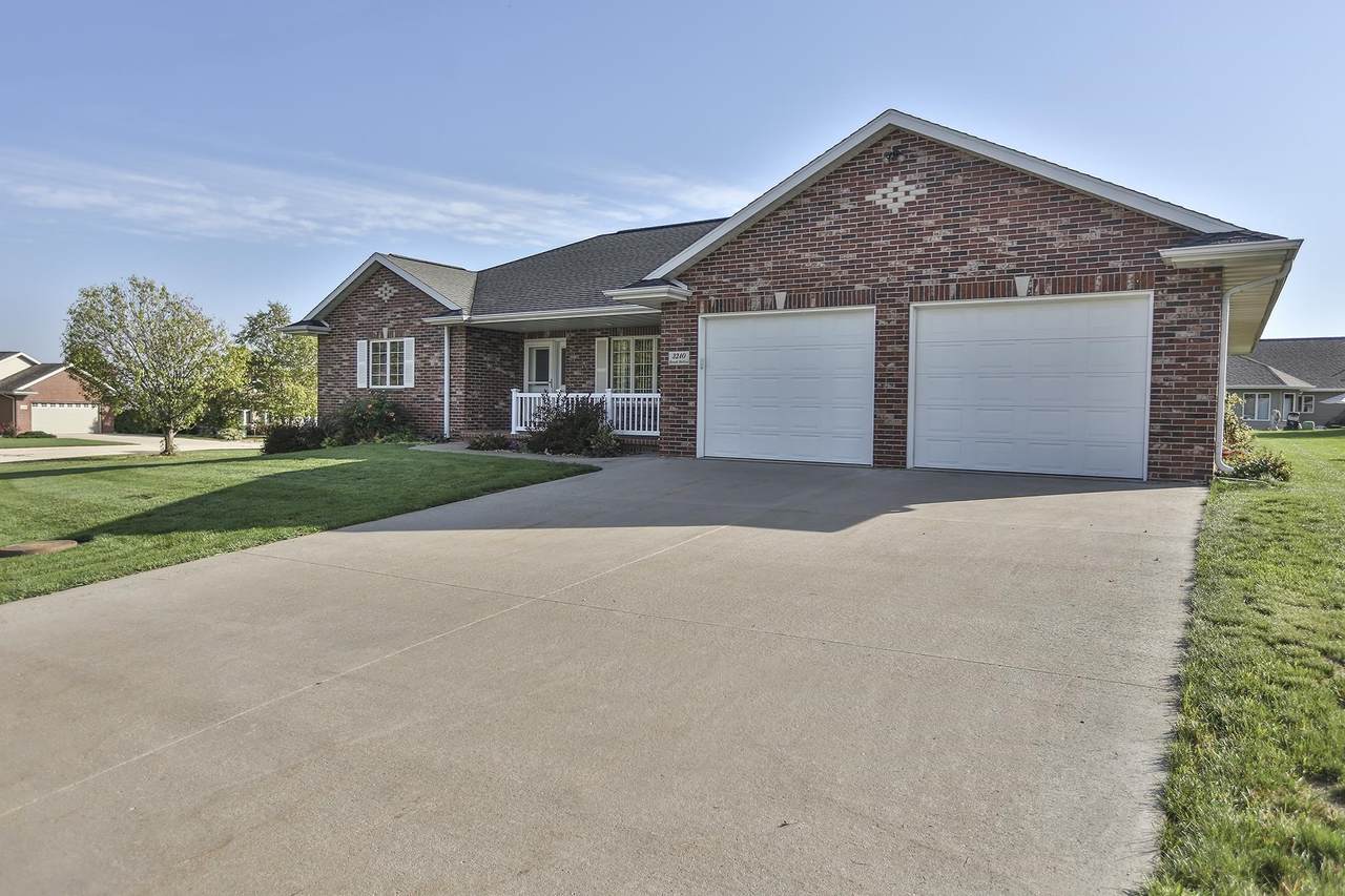 3240 Brook Hollow Drive - Photo 1