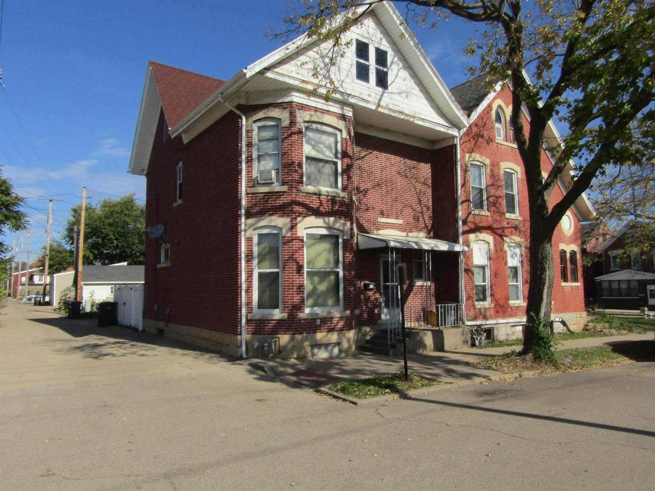 155 E 12th St. Street - Photo 1